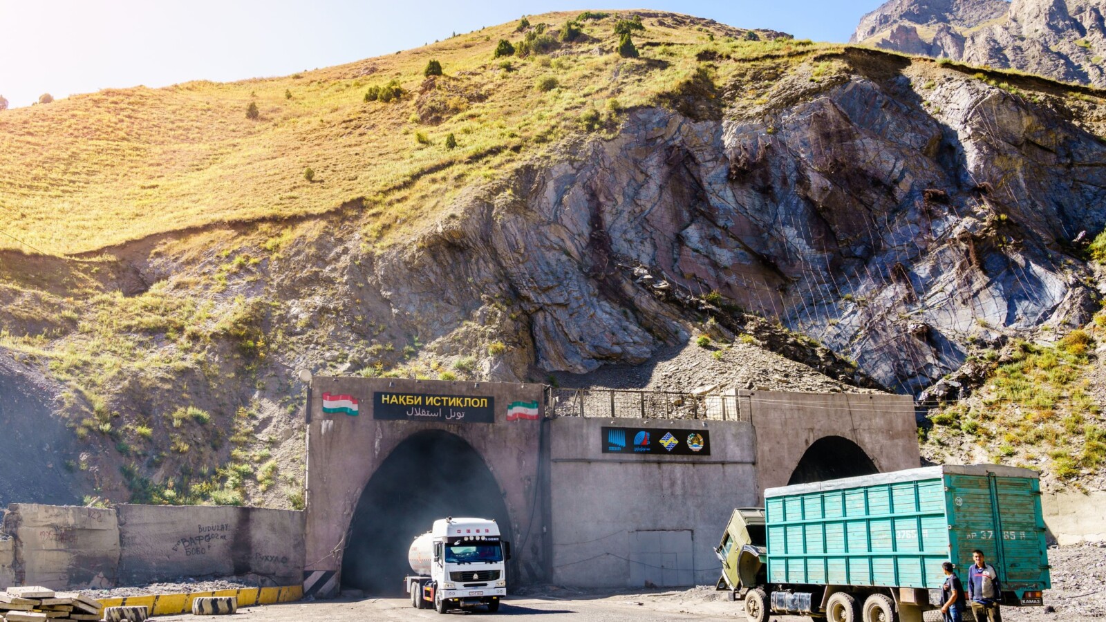 Tunel-Anzob-tadžikistan (2)