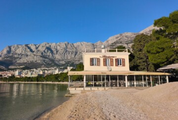 zuta-kuca-makarska3