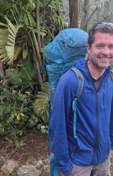 Znanstvenik Christoph Gebeshuber iz Austrije na Mallorci s ruksakom na leđima