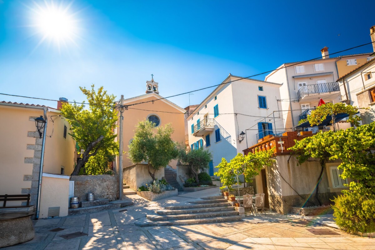 Cres Valun1