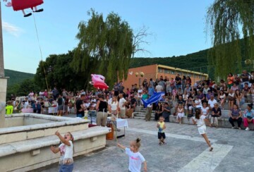 Vrlika prvenstvo ustipci