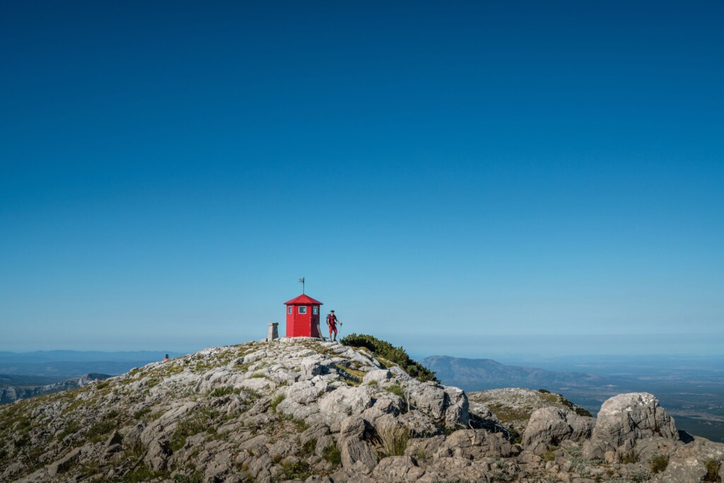 Najviši vrh Hrvatske status parka prirode dobio je tek nedavno: pogled s njega seže do tri države