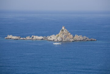 otocic-sveta-nedelja-crna-gora4