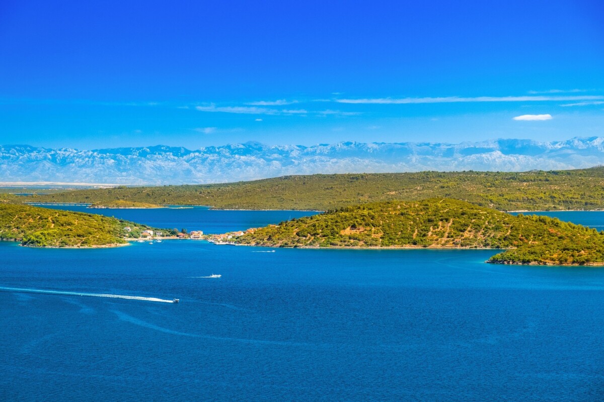 otok Rava