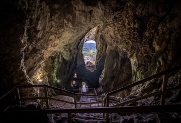 predjamski-dvorac-slovenija2
