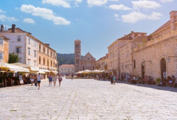 grad-hvar-1
