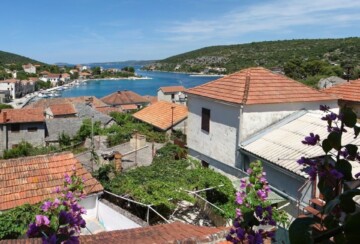 otok-drvenik-veliki-mjesto