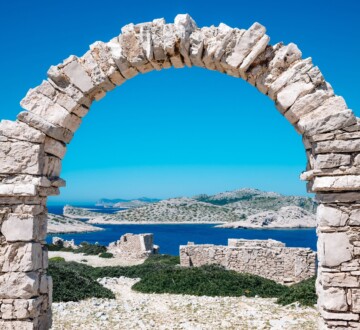 otok-mana-kornati-ostaci-filmskog-seta