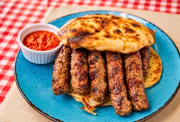 restoran-dvije-zarulje-cevapi