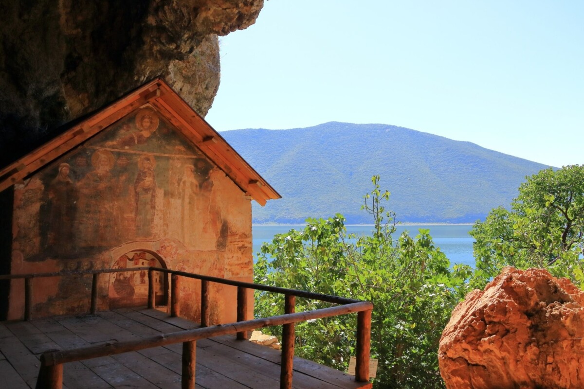 Prespansko-jezero-albanija