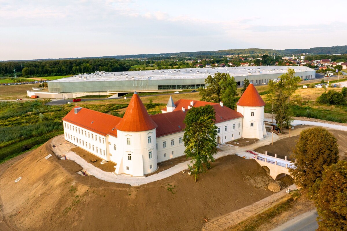 dvorac Kerestinec3