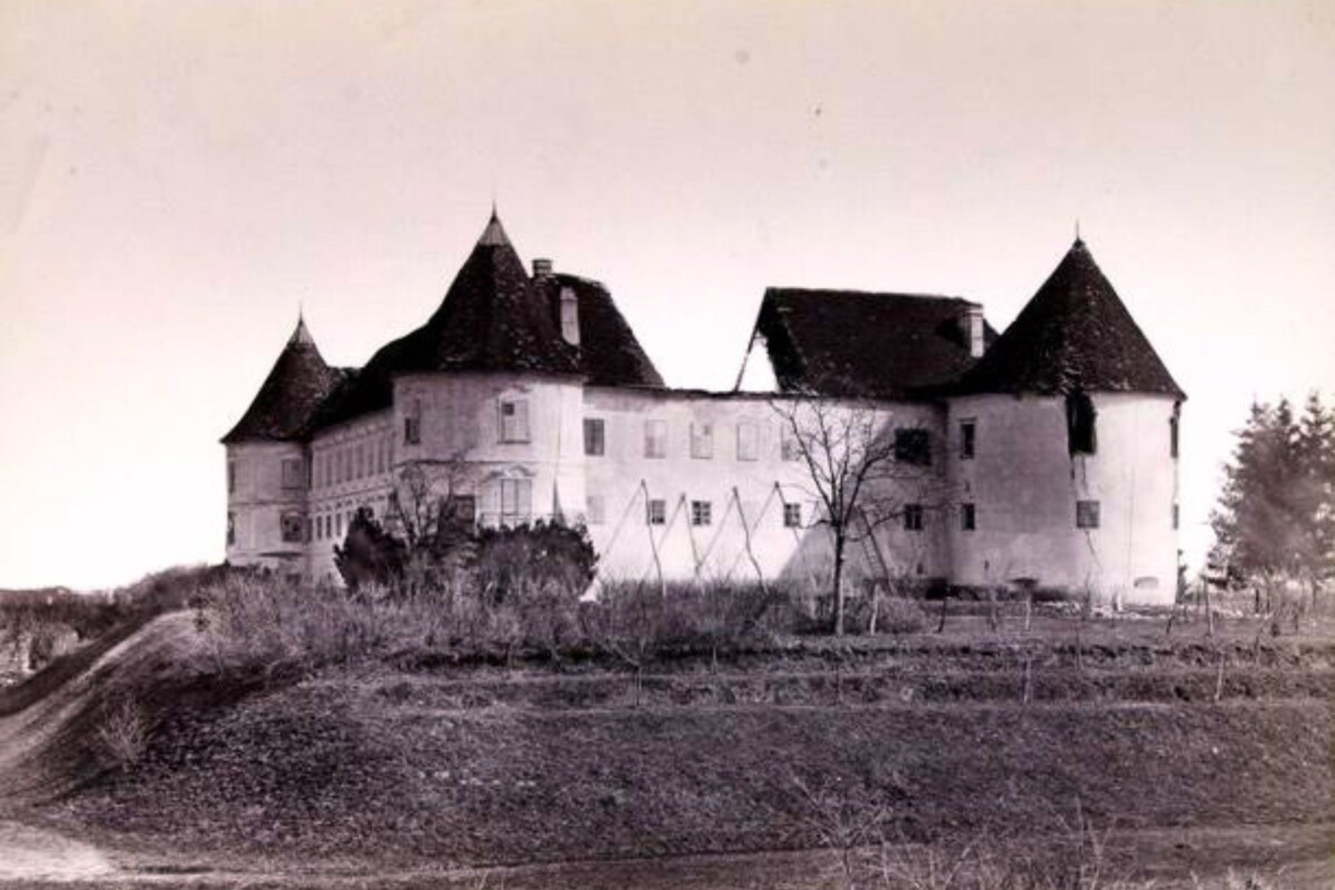 dvorac Kerestinec4