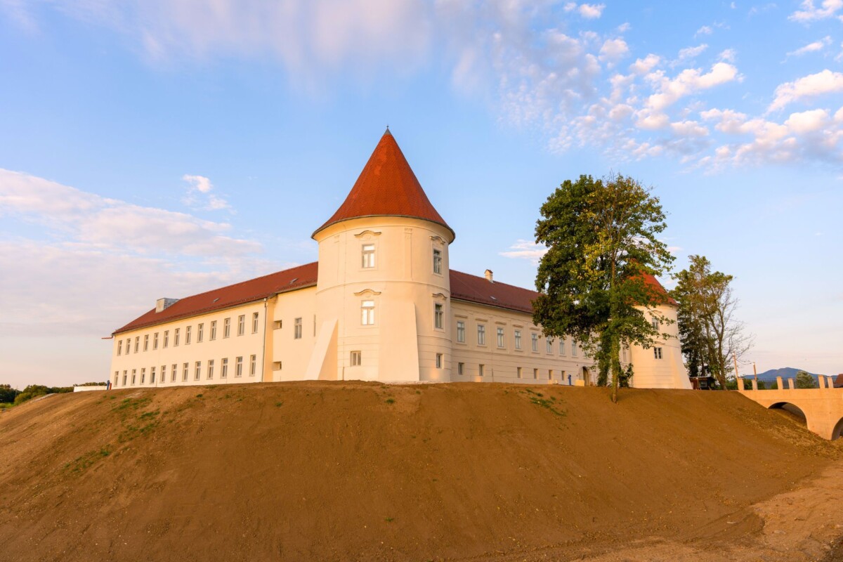 dvorac Kerestinec8