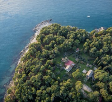 fratarski-otok-pula-iz-zraka