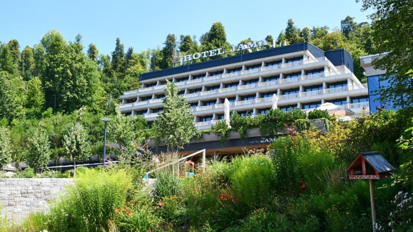 hotel-jama