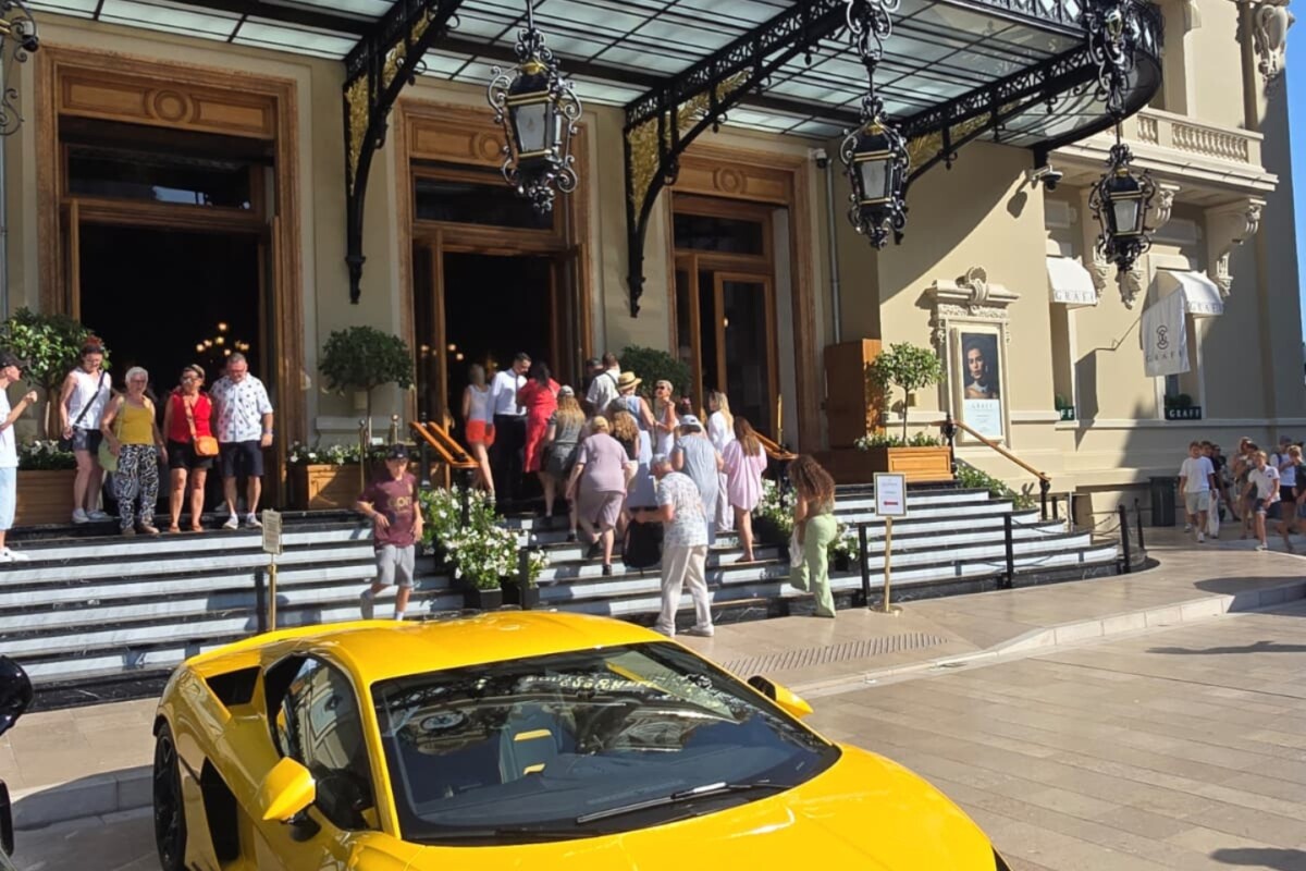 monako-monte-carlo-skupi-auti