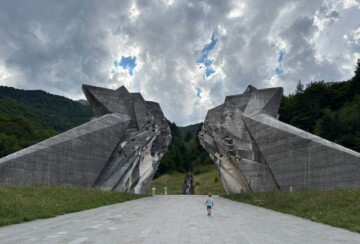 np-sutjeska-tjentište-spomenik-bitka-na-sutjeski-4