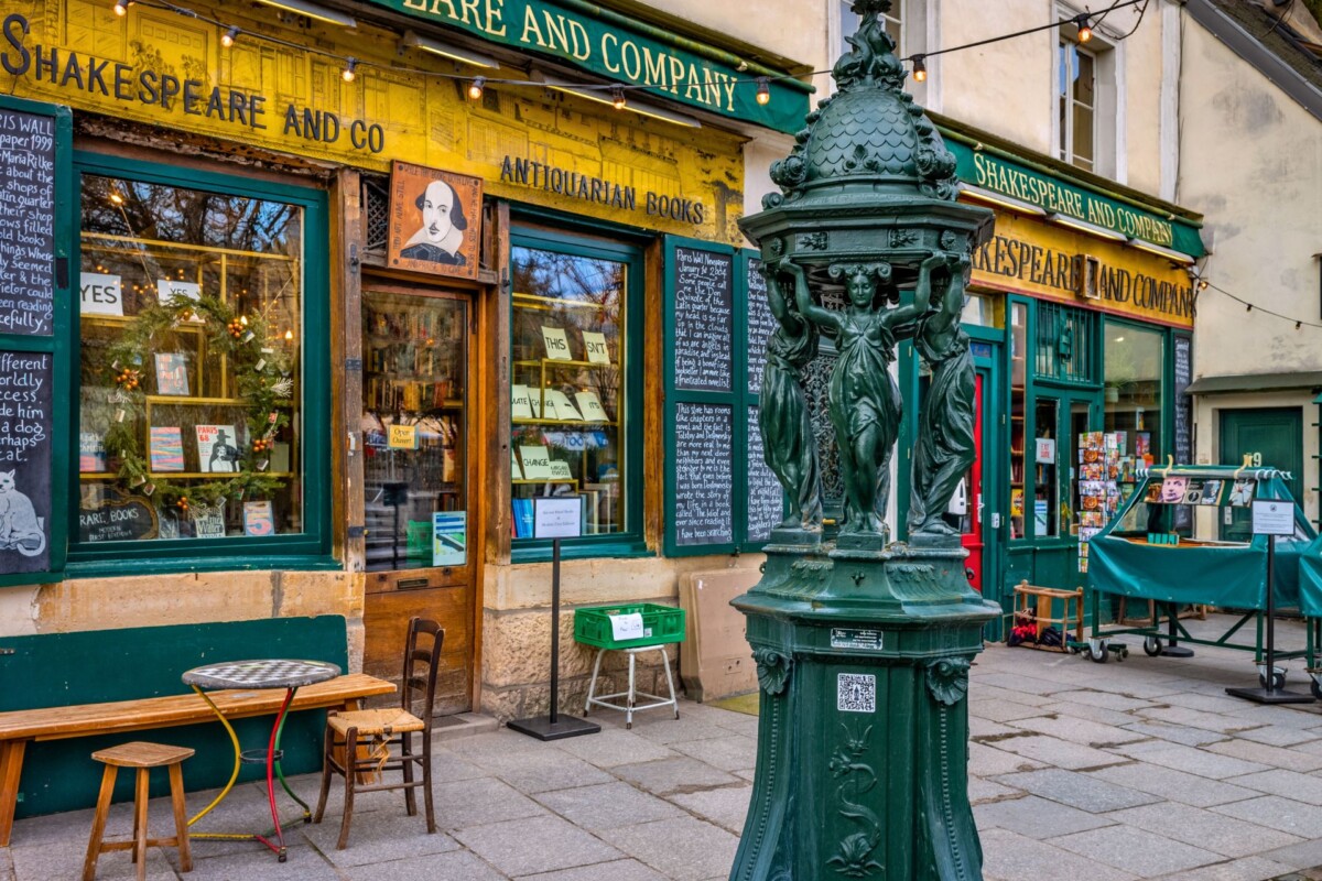 Shakespeare and Company knjizara Pariz1