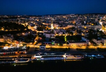 beograd-srbija-nocna-panorama