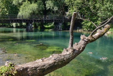 bihać-bosna-i-hercegovina-drveni-most