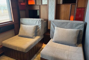 train-suite-shiki-shima-vlak-u-japanu-4