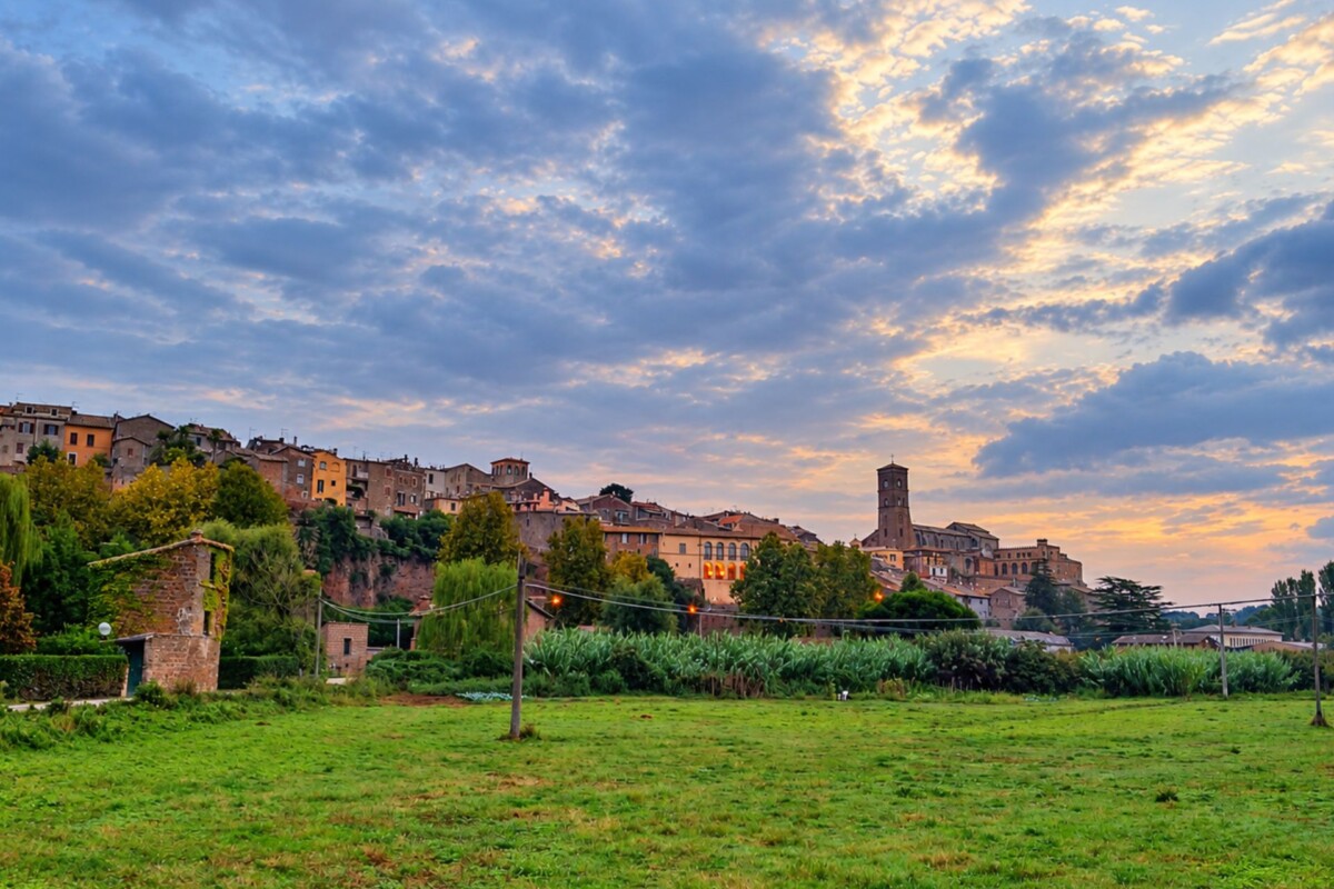 Sutri italija 20