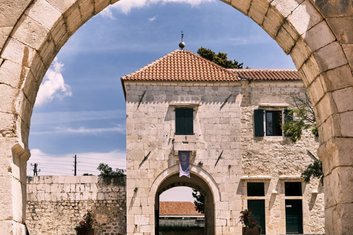 Maskovica han1