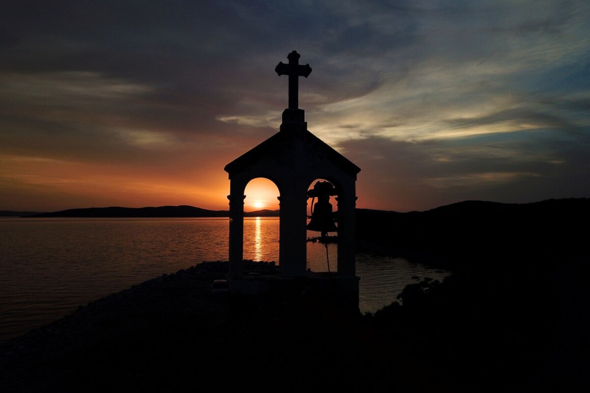 crkva svetog Kuzme i Damjana otok Ugljan1