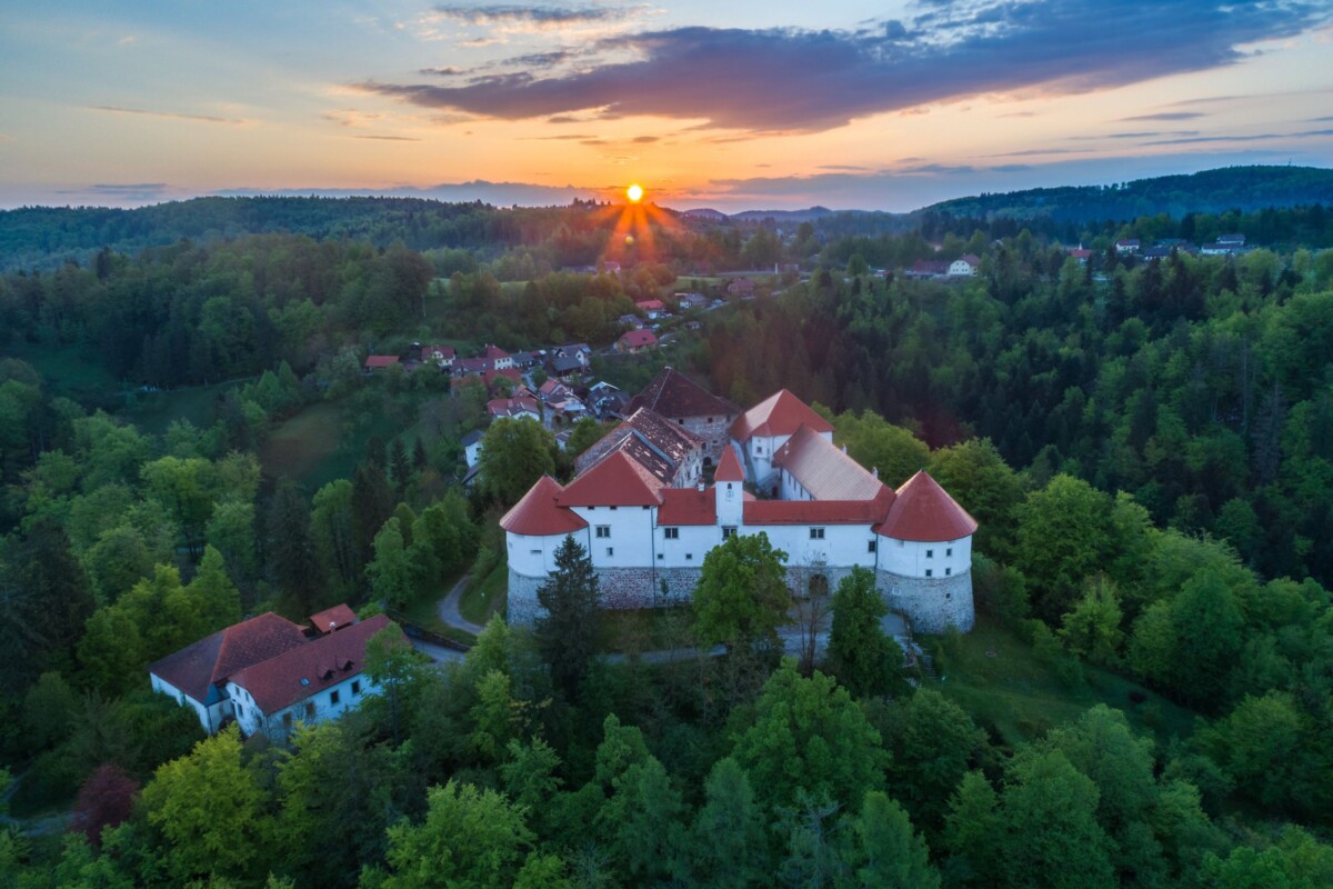 dvorac-turjak-slovenija
