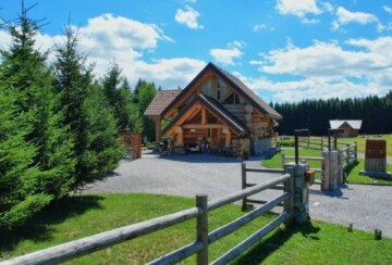 kuca-divjak-log-12
