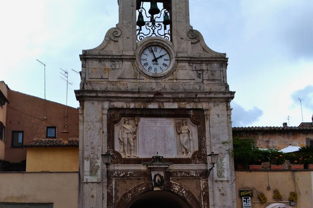 sutri-italija-18