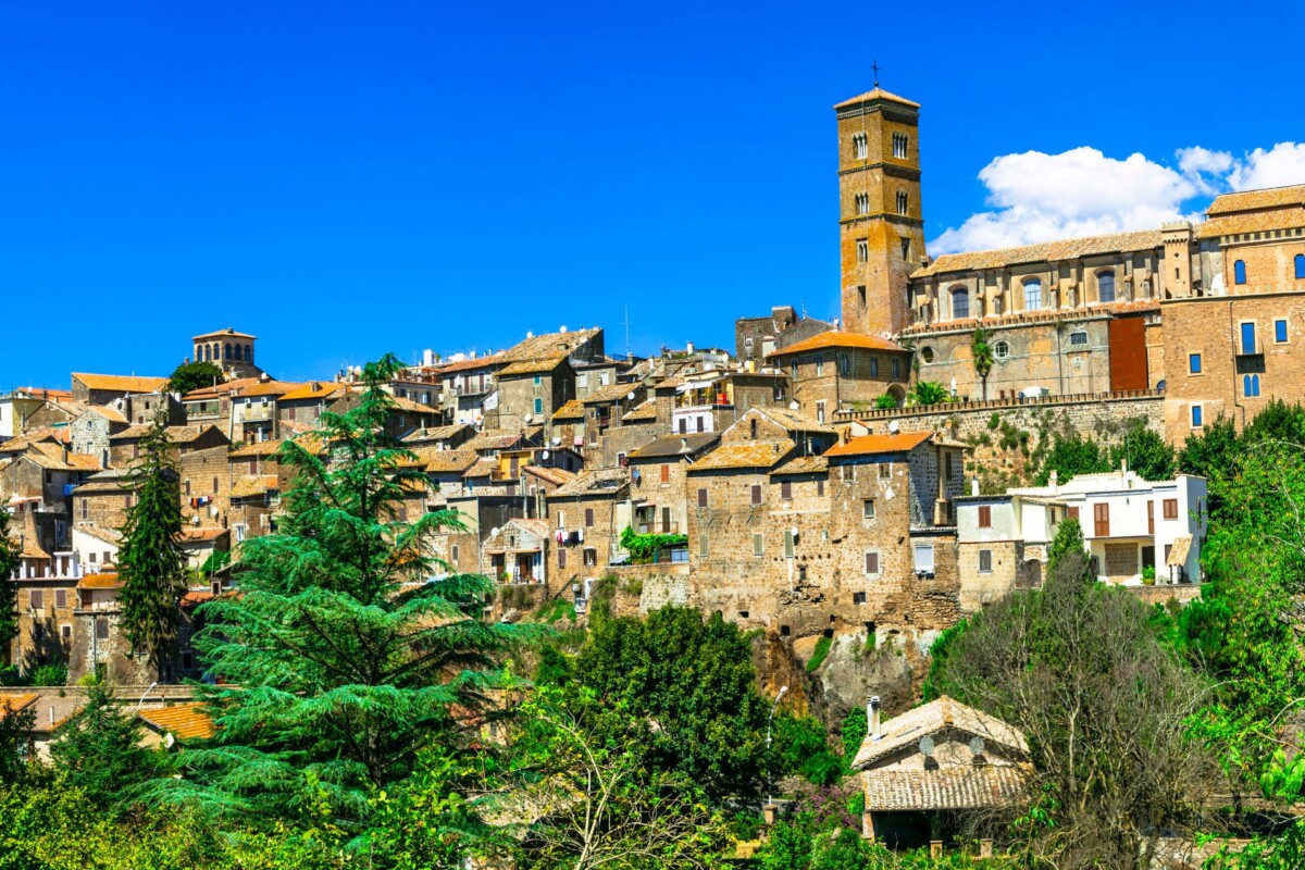 sutri-italija-4